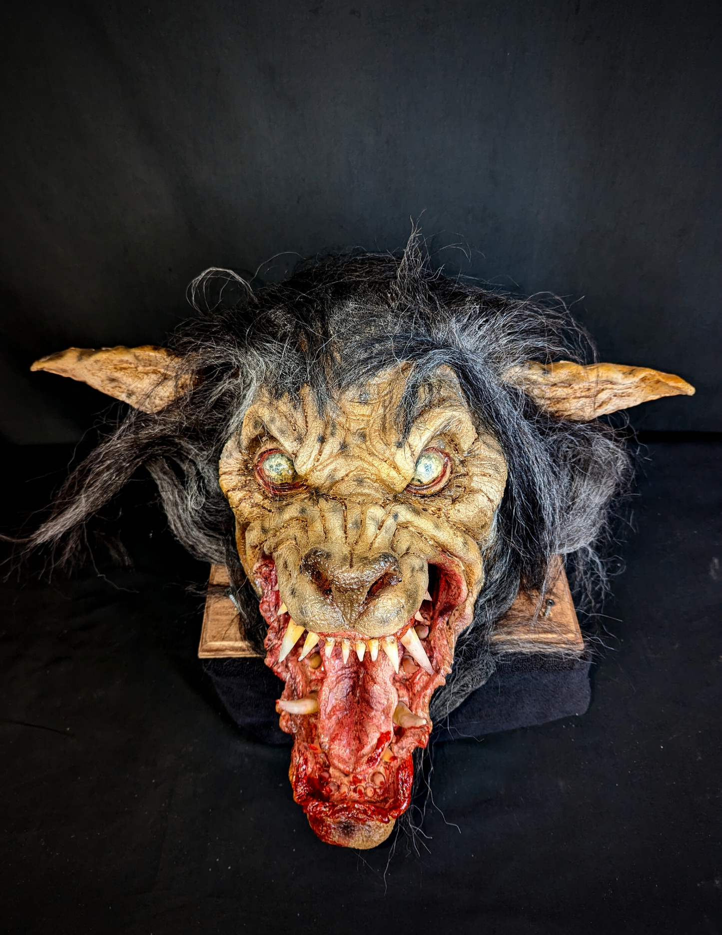 Creature Head- Large Werewolf